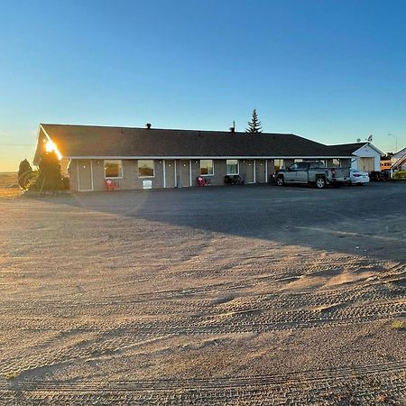 Earlton Motel Екстер'єр фото